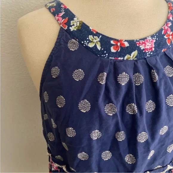 ❤️$10 Ric Rac top - Picture 2 of 7